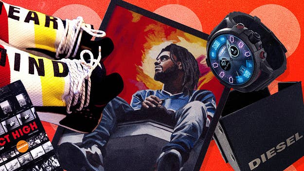 With only a few weeks left before the holidays, we’ve rounded up a handful of the best music-themed gifts to prove to the rap fanatic in your life you know them inside and out.