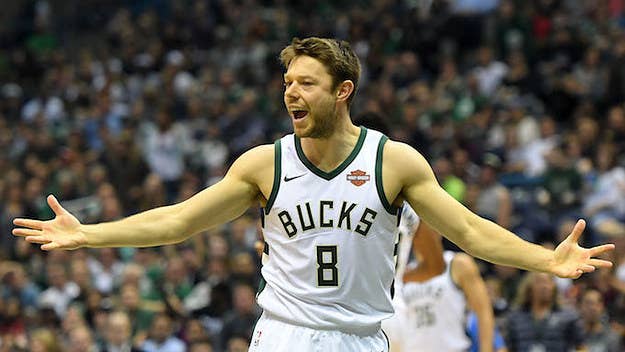 This is like those "can you hear me now" commercials on PEDs. Matthew Dellavedova has every right to skip a cell phone payment this month after being traded.