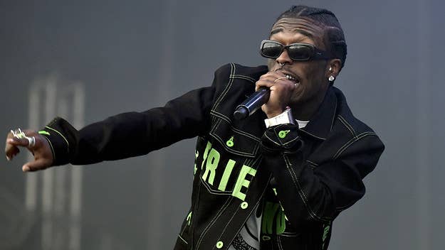While performing his set at Outside Lands Festival this past weekend, Lil Uzi Vert was confronted onstage by a fan who eluded security to meet the rapper.