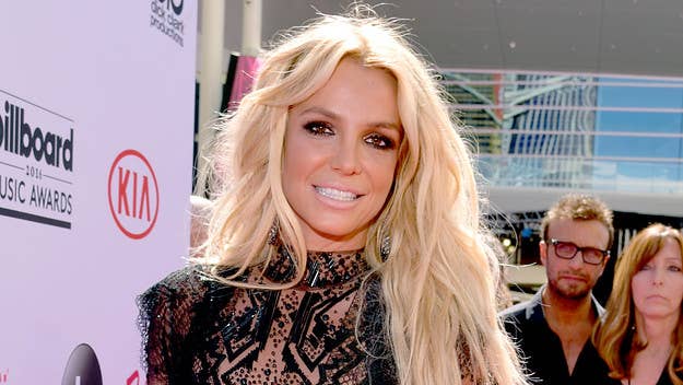 Britney Spears shared a few alleged text exchanges with her mother Lynne, a friend named Jansen, and her former lawyer. The post has since been deleted.