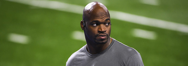 Adrian Peterson, Le'Veon Bell In Talks for Boxing Match, per