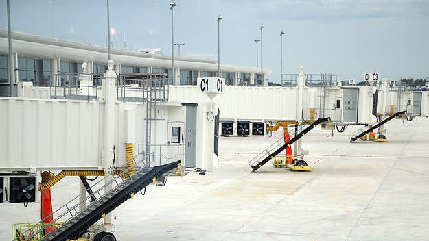 26-year-old baggage handler Jermani Thompson has died after her hair get stuck in machinery as she offloaded an aircraft at the New Orleans airport.
