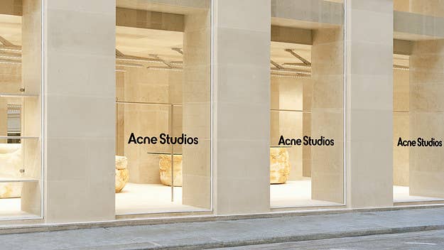 Luxury Swedish fashion house Acne Studios has opened a new flagship in Paris, France on Rue Saint-Honoré with interiors designed by Arquitectura-G.