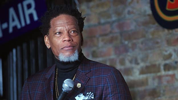 D.L. Hughley fired back at Mo'Nique after she told the crowd during her Comedy Explosion set that the two were embroiled in a contract dispute.