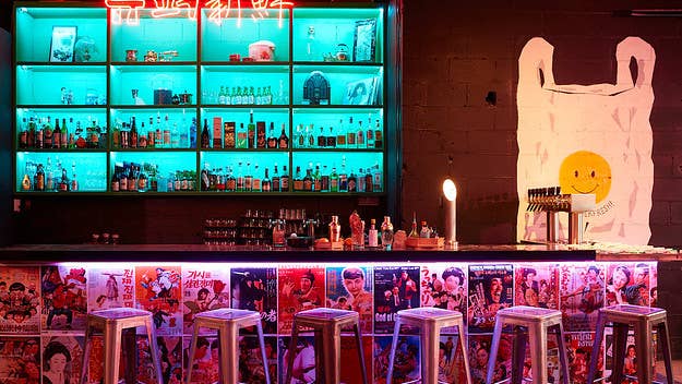 Superfresh is serving up Asian street food and cocktails through a variety of vendors at their new night market opening up in Toronto's The Annex neighbourhood.