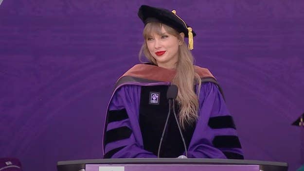 For New York University’s 2022 commencement at Yankee Stadium on Wednesday, Taylor Swift showed up to deliver a speech and receive her honorary doctorate.