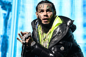 6ix9ine performs at MiamiBash in 2021