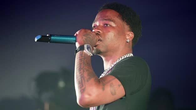 Some people online thought that Roddy Ricch forgot the lyrics to "The Box” while he was performing the hit track in Los Angeles on Saturday night.