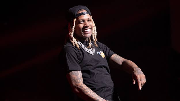 During a recent concert as part of his 7220 Tour, Lil Durk briefly stopped the show after it came to his attention that a woman in the crowd had wet herself.
