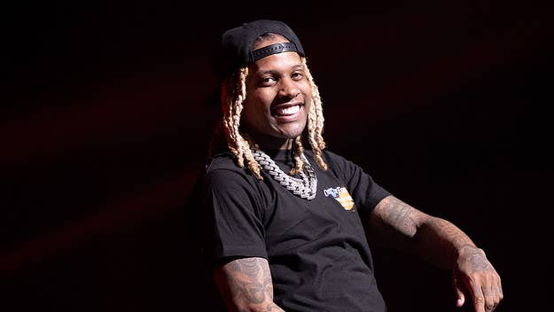 During a recent concert as part of his 7220 Tour, Lil Durk briefly stopped the show after it came to his attention that a woman in the crowd had wet herself.