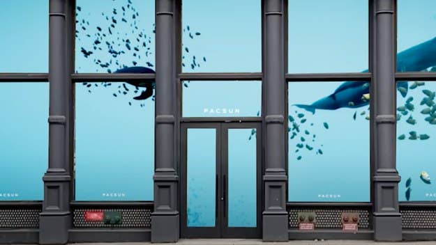 You Won't Believe the Whales, Waves, Diver, Sea Turtles, and Fish in This PacSun Augmented Reality Display Aren't Real Even as They 'Soak' the Streets of Soho.