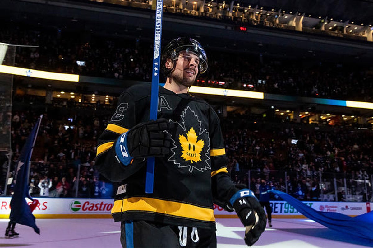 Maple Leafs' Auston Matthews challenges Justin Bieber to NHL23 rematch