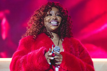 SZA photographed at Astroworld 2021