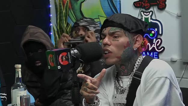 In a new clip from DJ Akademiks’ 'Off the Record'​​​​​​​ podcast, 6ix9ine said that late rappers Pop Smoke, King Von, and Nipsey Hussle were “caught lacking."