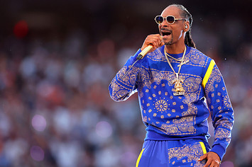 Snoop Dogg performs at Pepsi's Super Bowl LVI Halftime Show