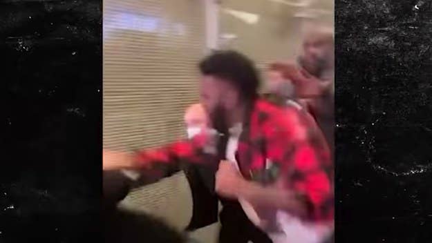 Jason Derulo got into a fight on Tuesday in Las Vegas after one man allegedly called him Usher while they were at the Aria hotel. Video captured the incident.