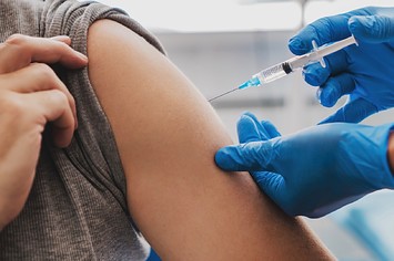 Vaccine appointments multiply after Quebec requires shots for weed, alcohol stores