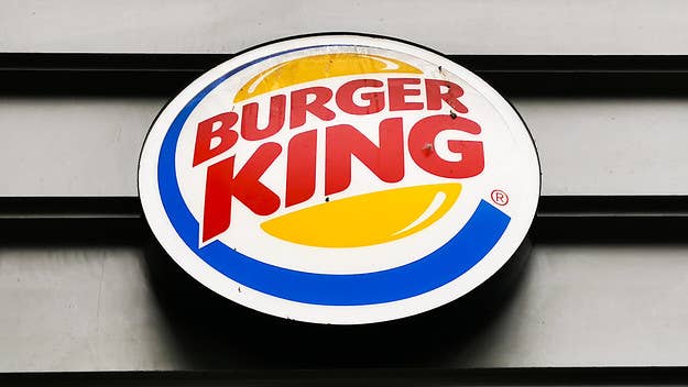 A 19-year-old woman was shot and killed by an armed robber early Sunday morning while she was working at Burger King in East Harlem, New York.