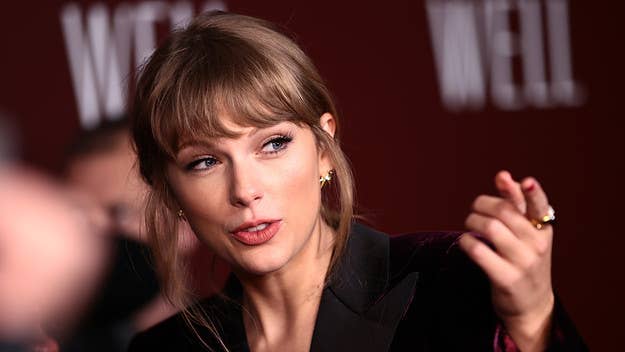 Taylor Swift put Damon Albarn in check after he claimed "she doesn't write her own songs" in a recent interview with the 'Los Angeles Times.'