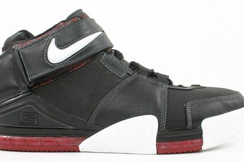 Nike LeBron 2 Black White Red 309378-011