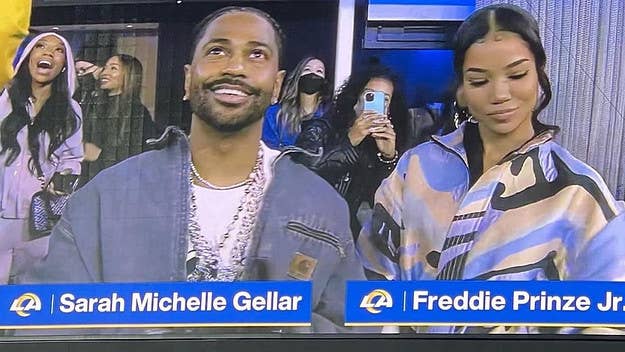 During the Rams and 49ers game on Sunday, the Jumbotron mistook Big Sean and Jhene Aiko for another celeb duo, Sarah Michelle Gellar and Freddie Prinze Jr.