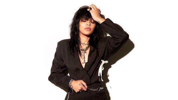 Iconic Toronto-based singer Fefe Dobson is back with a 2010s-inspired track. Earlier this month, Drake posted a photo of her 2003 album on his Instagram story.