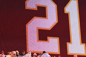 Washington Football Team displays Sean Taylor's No. 21 during retirement ceremony.