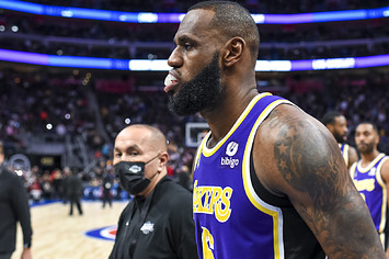 LeBron James during Lakers' game against the Detroit Pistons