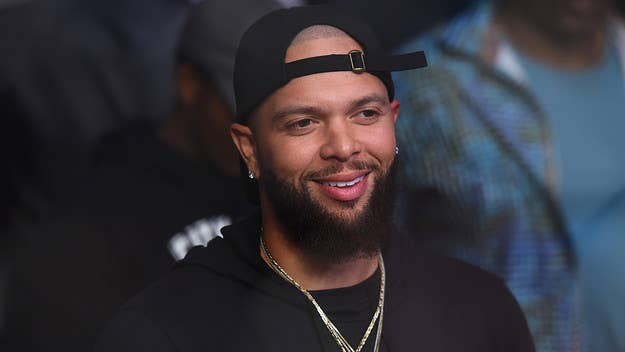 Deron Williams will reportedly make his professional boxing debut on Dec. 18, as the former NBA All-Star is listed on the Jake Paul-Tommy Fury undercard. 
