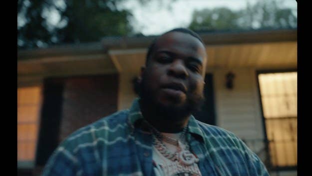 Maxo Cream announced the upcoming release date for his new album 'Weight of the World,' and dropped the project's brand new single "Greener Knots."