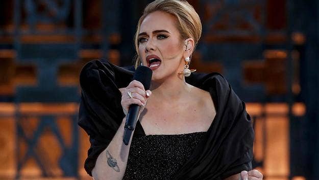 Spotify has now made it impossible to shuffle albums after Adele asked them nicely to remove the feature. The company announced that the feature will be no more