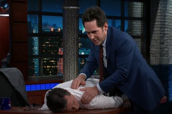 Paul Rudd gives Stephen Colbert a massage
