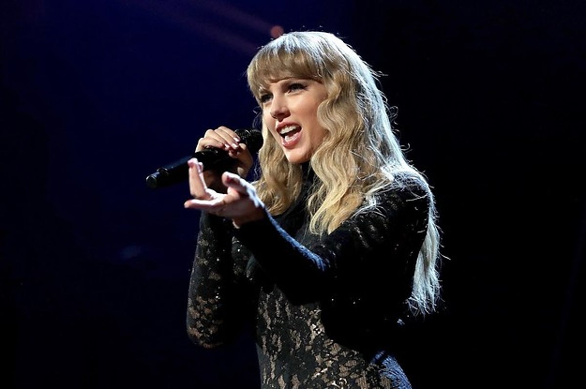 taylor swift all too well performance