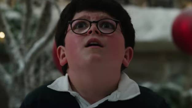 Ellie Kemper, Rob Delaney, Archie Yates, Aisling Bea, Kenan Thompson, and more star in the "reimagining" of the beloved 'Home Alone' franchise.