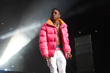 Boosie performs at Legendz To The Streetz Tour at State Farm Arena in a bright pink jacket.