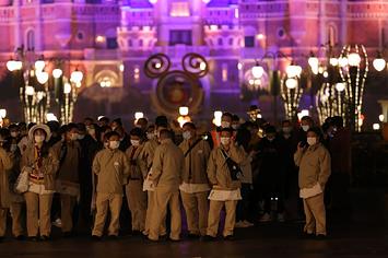 Disneyland Shanghai quarantine.