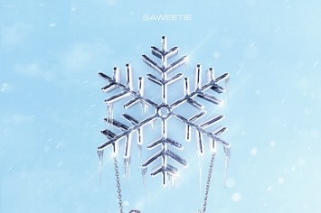 Cover art for Saweetie song Icy Chain