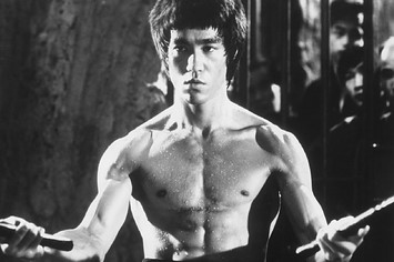 Chinese-American martial arts exponent Bruce Lee (1940 - 1973), in a still from the film 'Enter The Dragon', directed by Robert Crouse for Warner Brothers.
