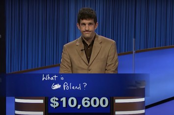 A Jeopardy contestant brings his impressive winning streak to an end.