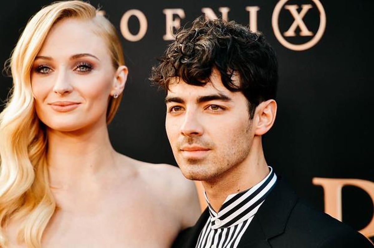 Sophie Turner's Jonas Brothers Roast Is Going Viral