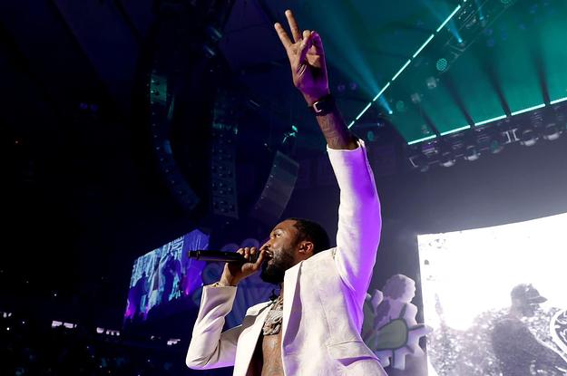 Meek Mill Is Back From Vacay, Tweets That He's Depressed Every Day Due To  This Habit