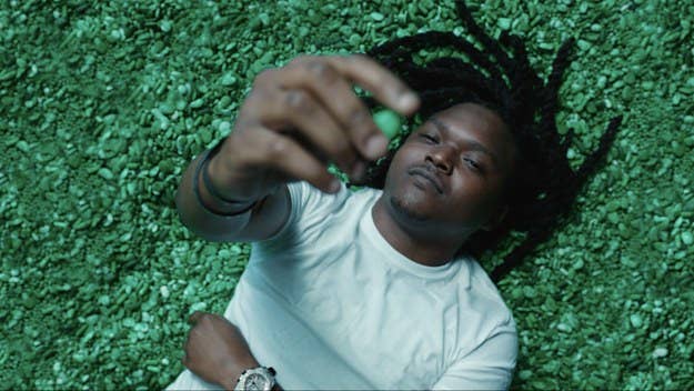 Fresh off the release of his latest project 'Rich Shooter,' Young Nudy returns with his new music video for the Pi'erre Bourne-produced track "Green Bean."