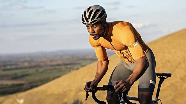 Inspired by the temperamental​​​​​​​ conditions of riding around the British countryside, Albion was created by a group of three friends who wanted to make...