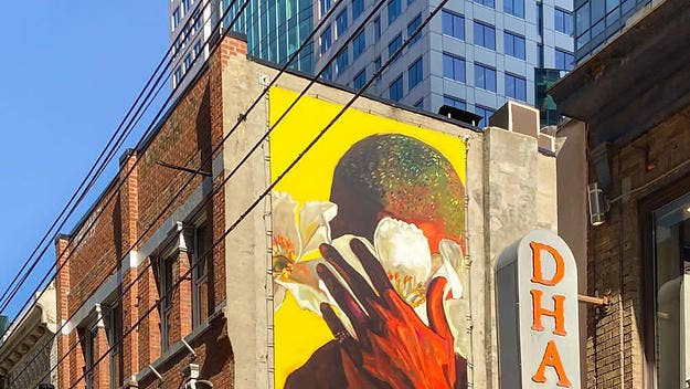 A Toronto-based artist has people turning their heads at bus stops and looking up at the sides of buildings in some of the city’s busiest areas. 
