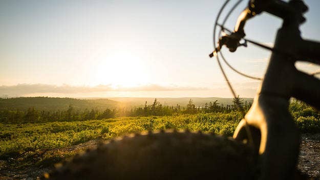 Make the most of your summer with these breathtaking bike trails across the country, from British Columbia to Quebec to Prince Edward Island.