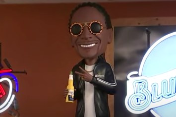 Screenshot from CBS Philly story about stolen Snoop Dogg bobbleheads.