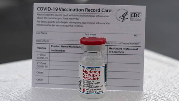 Yet another tourist in Hawaii has been arrested for using an allegedly fake vaccination card, and this time the culprit misspelled the vaccine manufacturer.