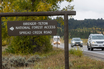 A sign leads the way to Spread Creek Campground.