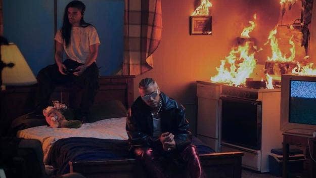 Jhay Cortez and Skrillex rush through the desert and set things ablaze in the new visuals for Jhay's song "En Mi Cuarto" that also stars Mia Khalifa.