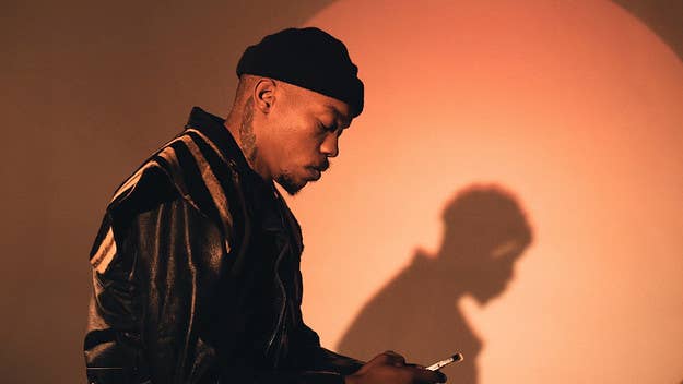 On “I Know It” the South African artist links up with the Montreal Grammy winner for a thumping dance track about not being able to set the phone down.